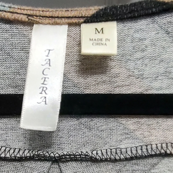 Chevron Patterned Zip-Up Jacket - Picture 3 of 4